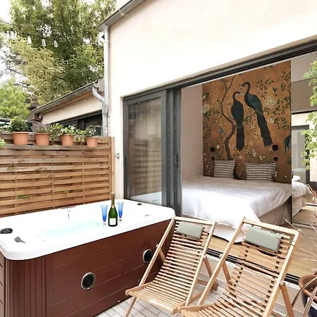 Paris Maison Exception Terrasse Jacuzzi Parking Gratuit Hotel 3*