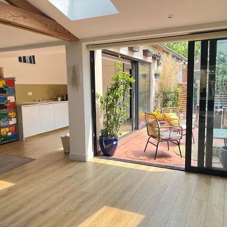 Paris Maison Exception Terrasse Jacuzzi Parking Gratuit Hotel 3*